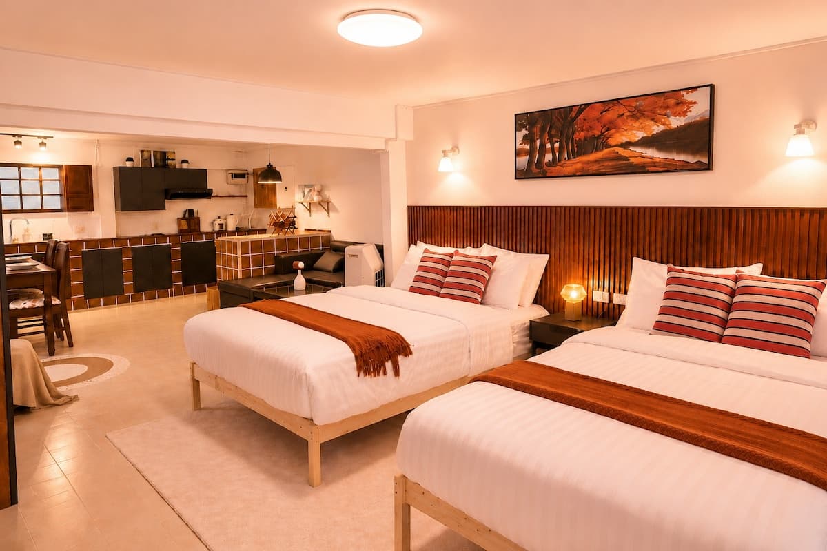 Autumn Hideaway | 4 Pax | 2 min BTS PhayaThai photo 2